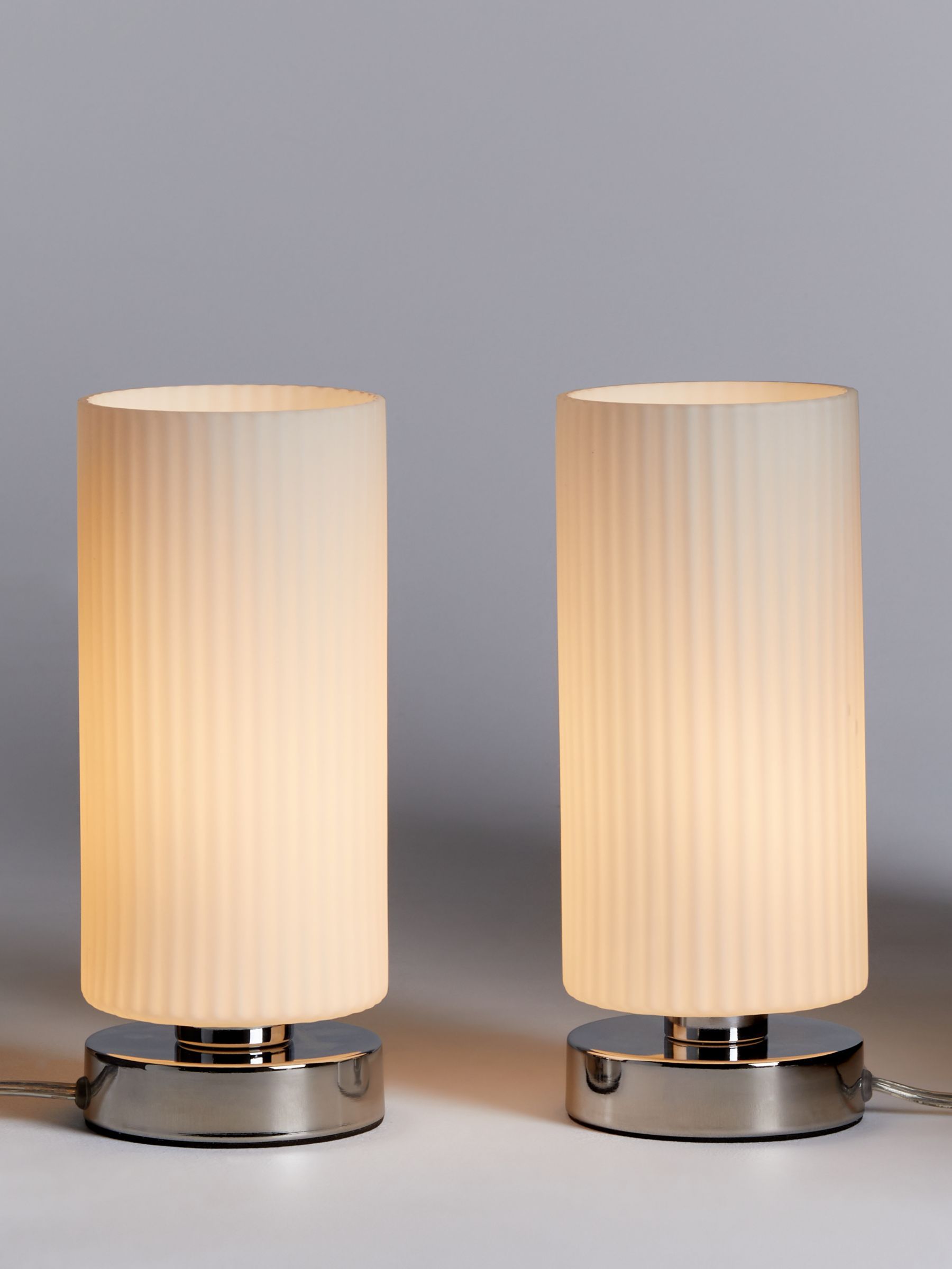 touch tone bedroom lamps