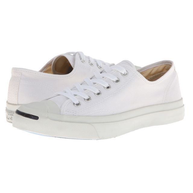 Chuck Taylor Low Top Sneakers 