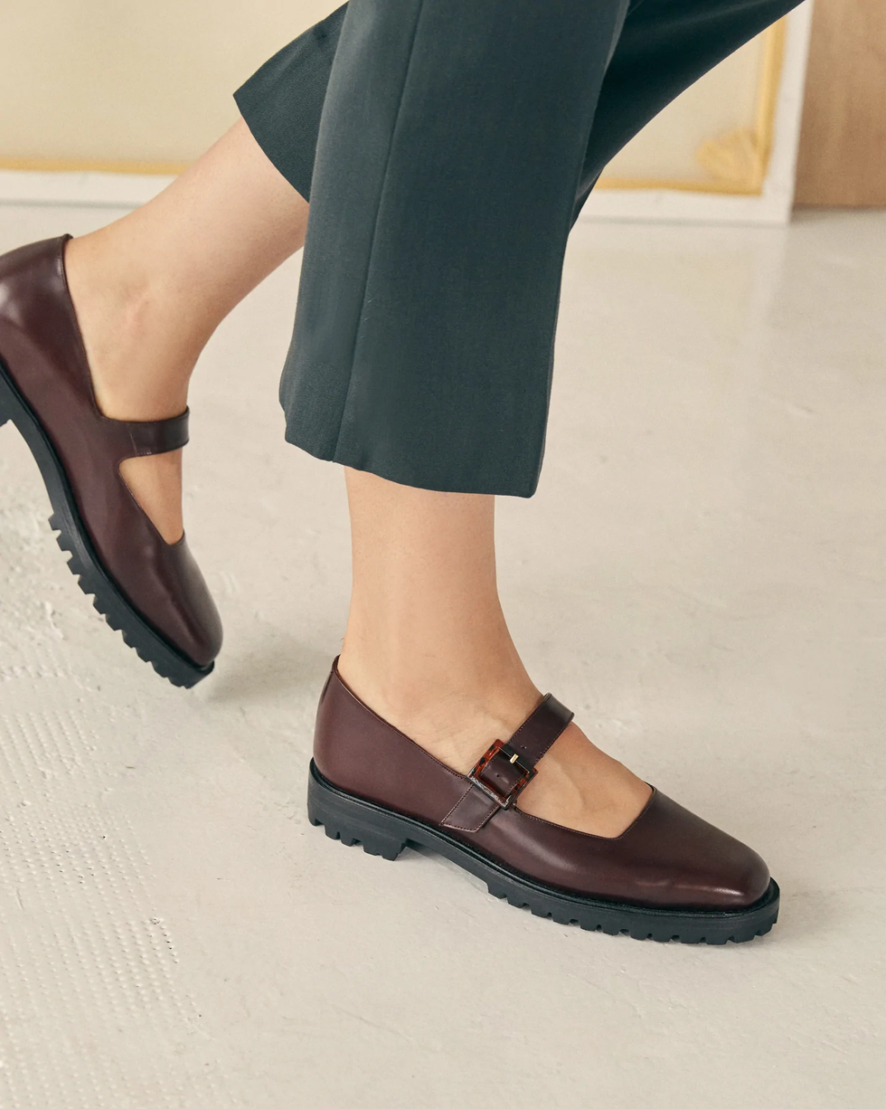 Best Comfortable Flats for Women in 2022: Best Comfy Shoes for