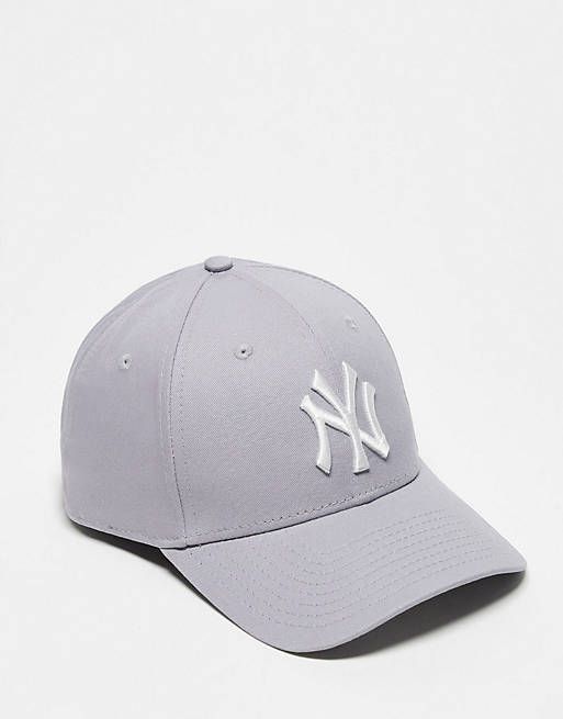 Top 10 store cap brands