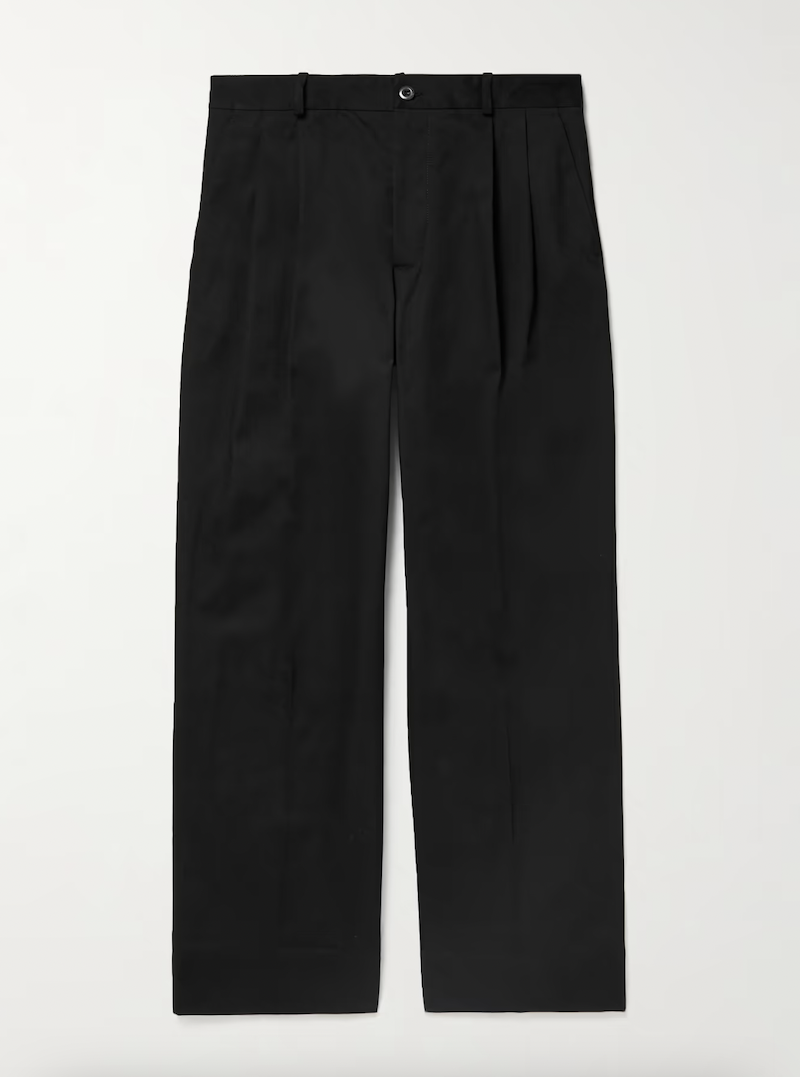 Straight leg pleated pants made of organic cotton and twill