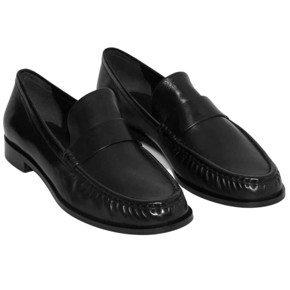 Gespot de perfecte The Row loafer dupes bij COS