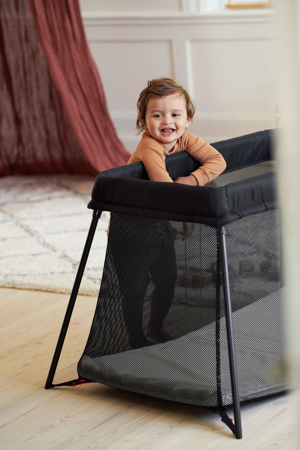 BabyBjorn Travel Crib Light Review