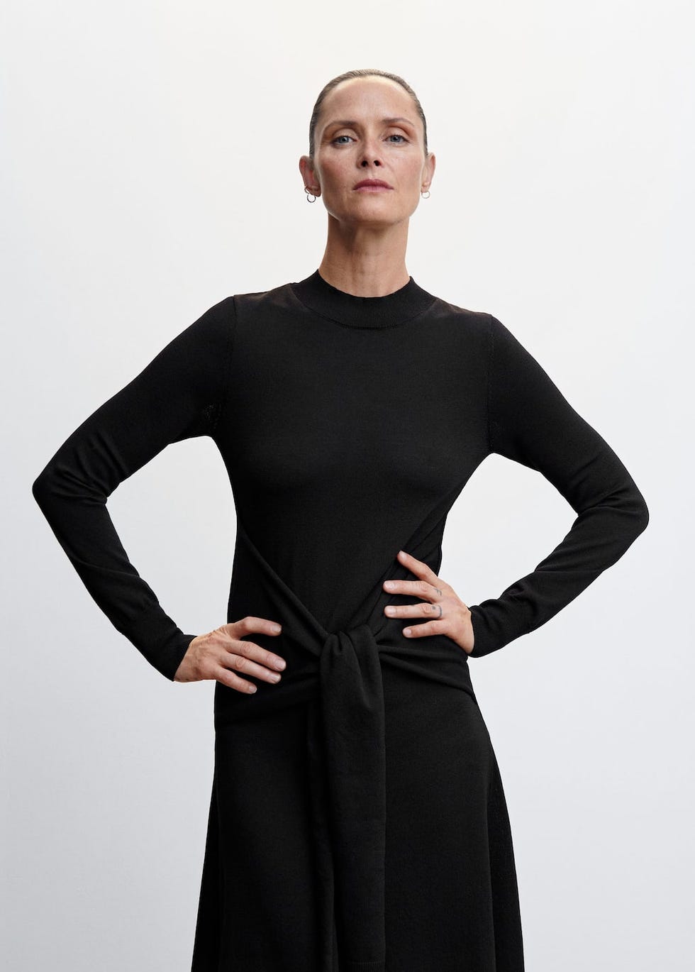 Bow knitted dress