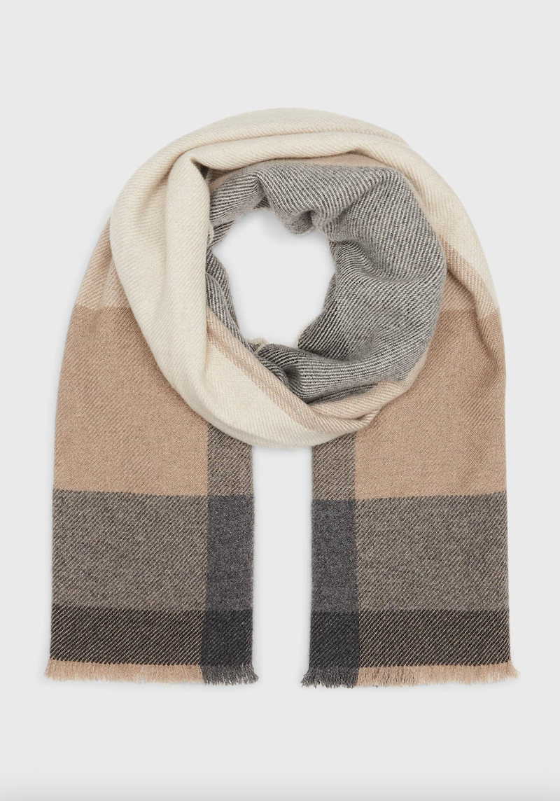 21 Best Men's Scarves in 2024: Cashmere, Wool, and More