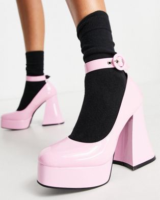 Build Me Up platform heeled shoes in pink