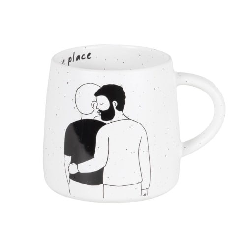 Taza de gres blanco y negro con motivo de pareja