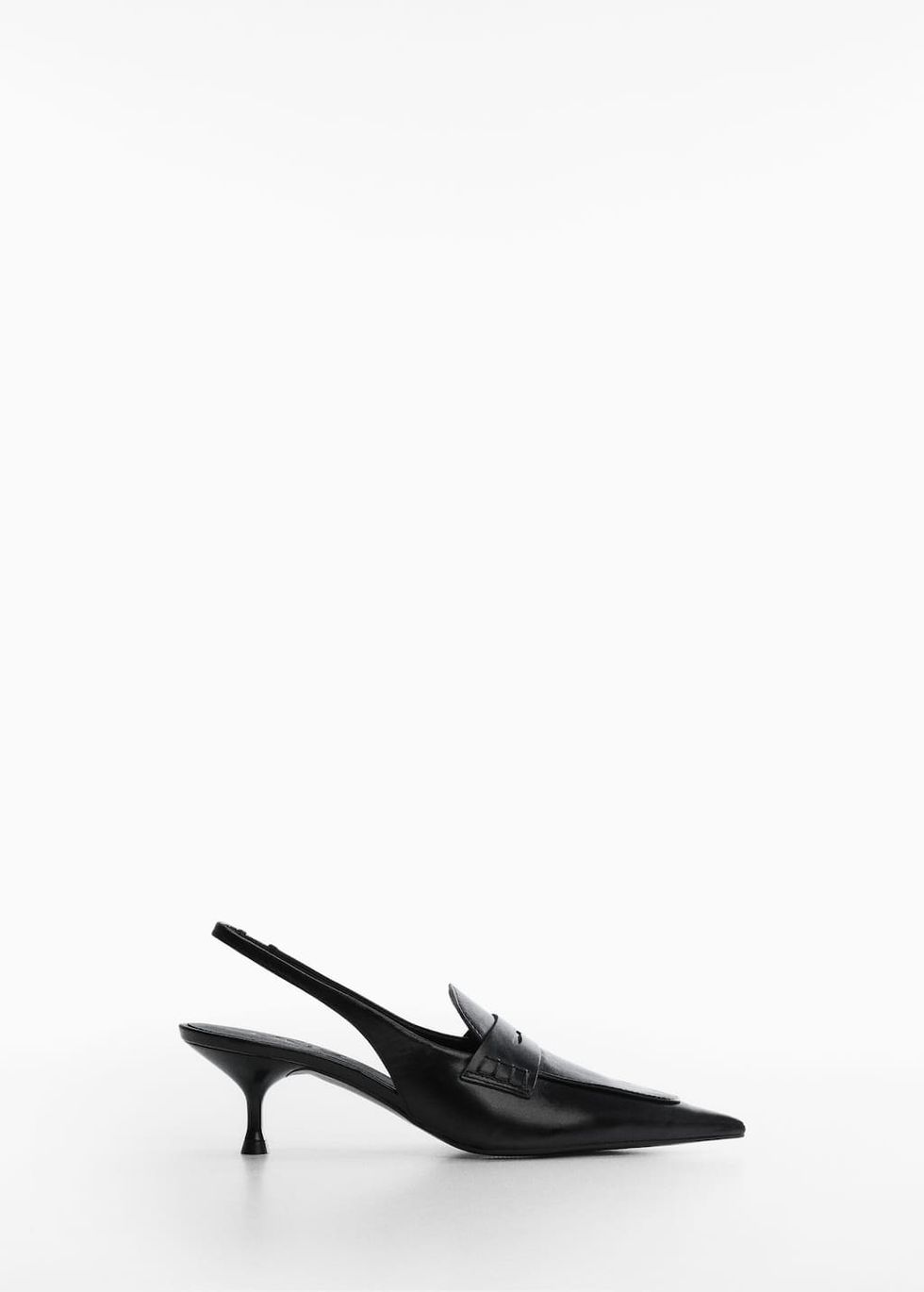 Pointed toe leather shoes