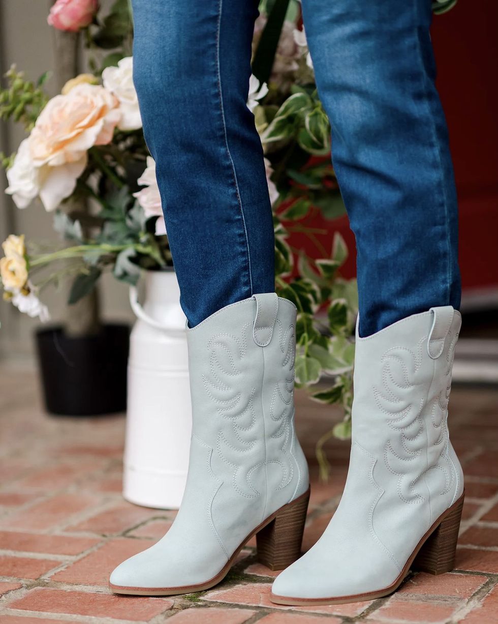 The Pioneer Woman Embroidered Mid-Calf Cowboy Boots - Dusty Blue