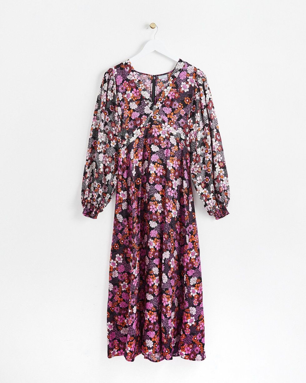 Holly Willoughby's floral print midi dress is on sale at Oasis
