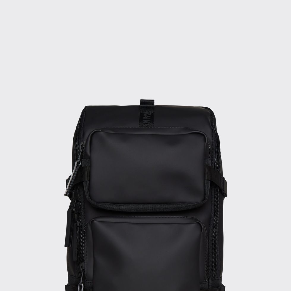 The Sold-out Everlane Renew Transit Backpack Is Back in Stock