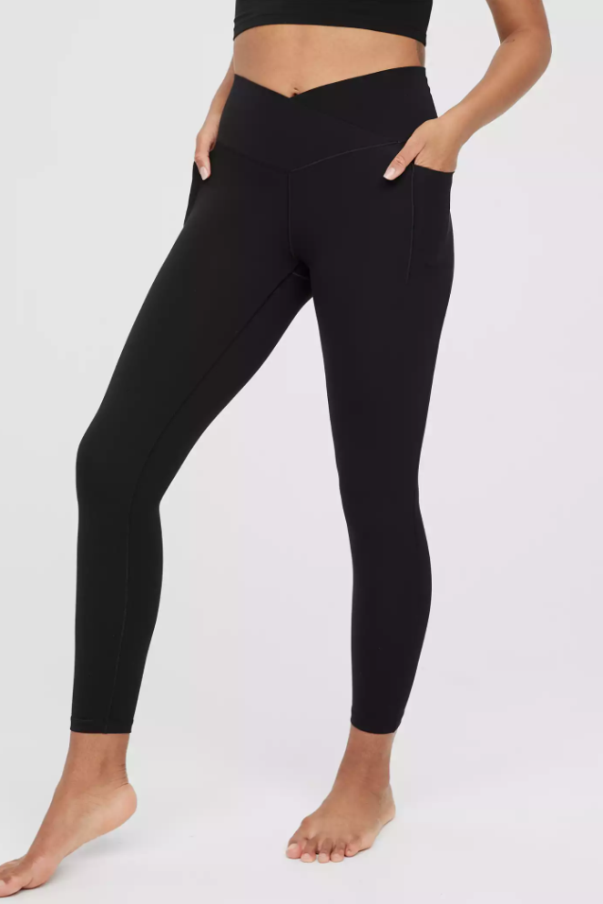 Yoga Pants with Pocket Leggings with Pockets for Women Non See Through  Workout High Waisted Running Yoga Pants Black : : Clothing, Shoes  & Accessories