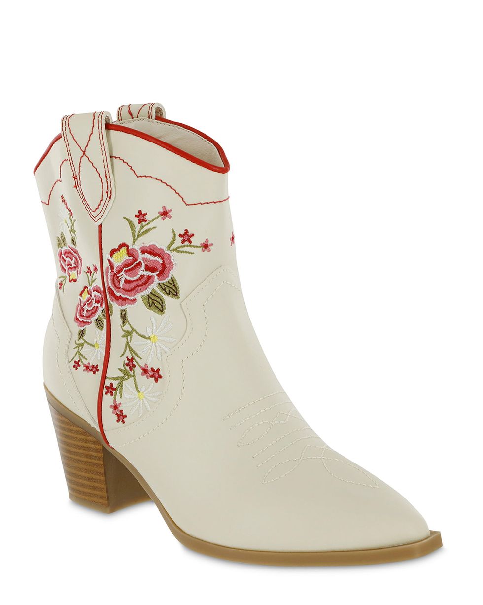 The Pioneer Woman Embroidered Western Ankle Boots