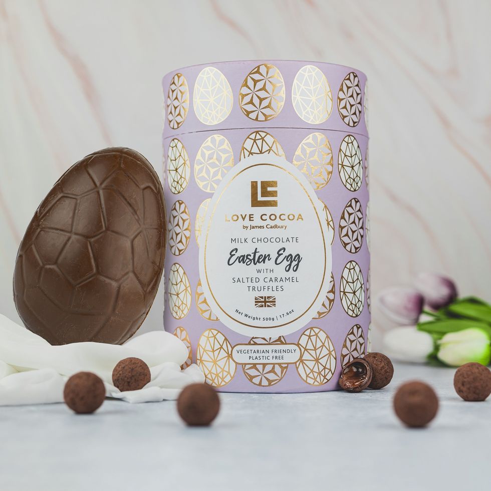 Love Cocoa Giant Luxury Milk Chocolate Easter Egg 500g