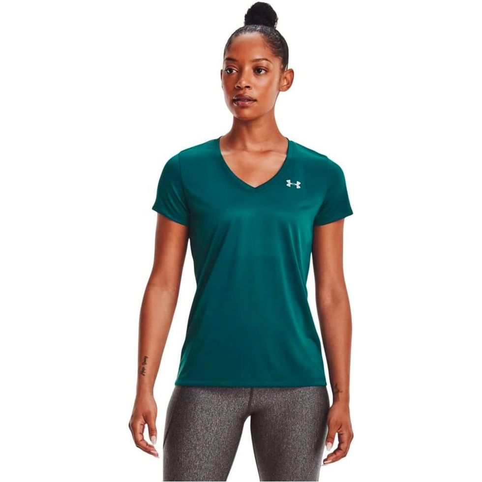 CRZ YOGA Women's Short Sleeve V-Neck Shirts Casual Cropped Workout Tops  Basic Crop Tee Tops