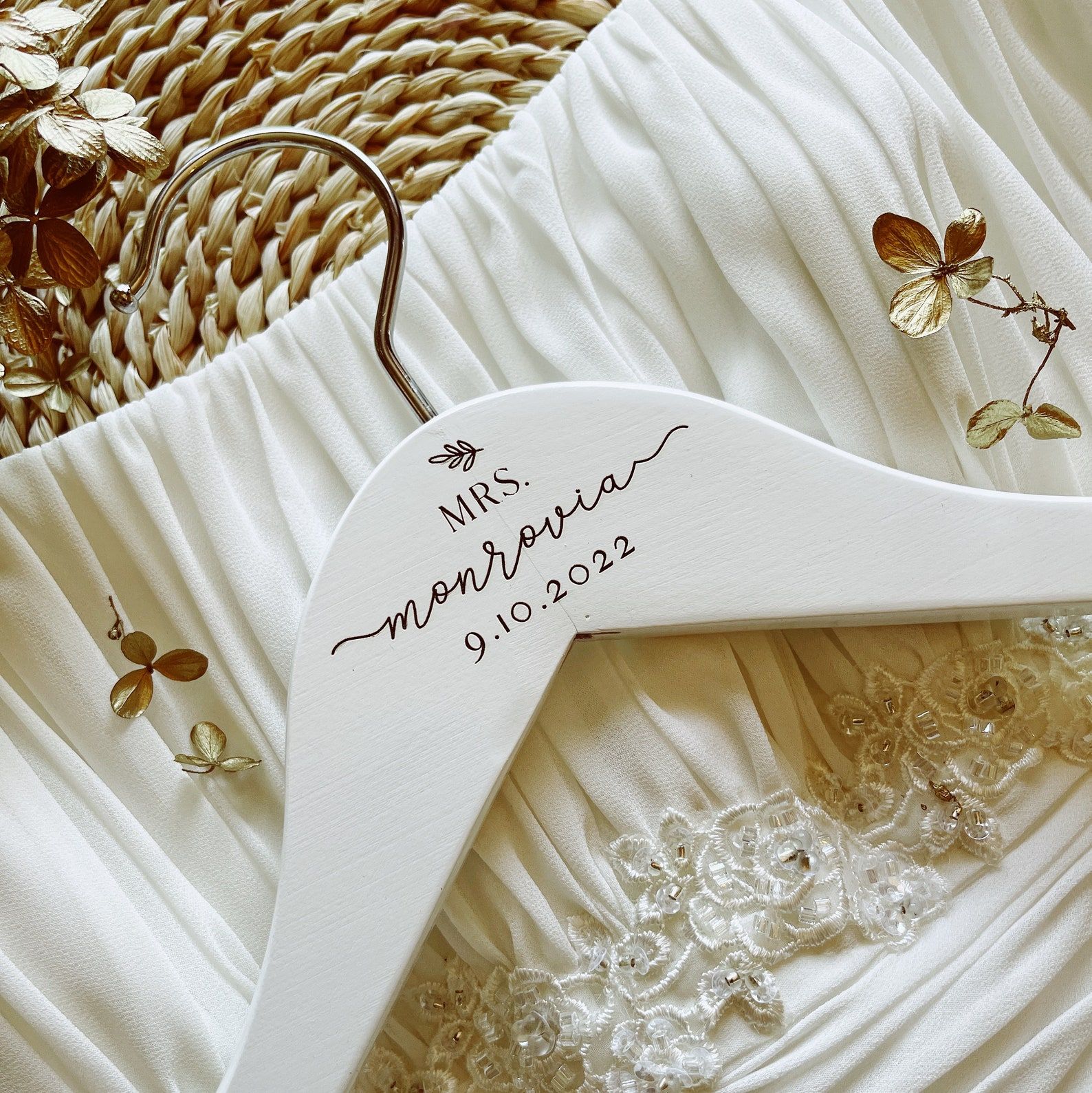 Fancy hangers for outlet wedding dress