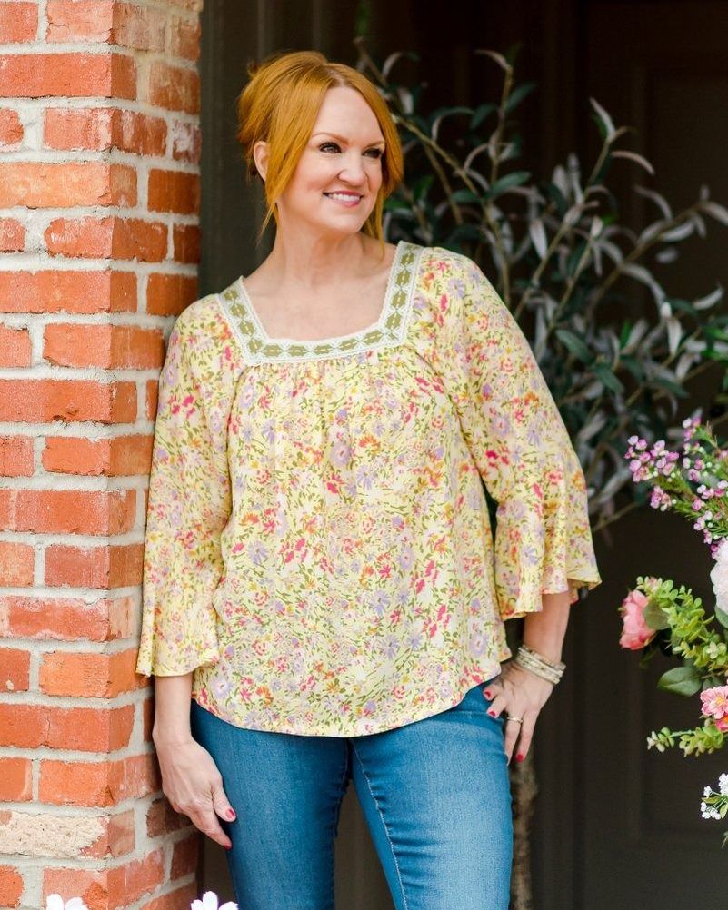 The Pioneer Woman Square Neck Flutter Sleeve Top - Flower Field