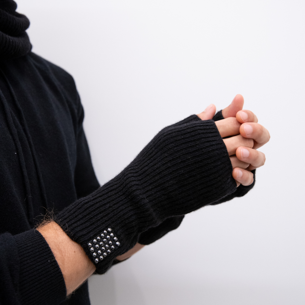 Men's Long Fingerless Cashmere Gloves w. Studded Tab