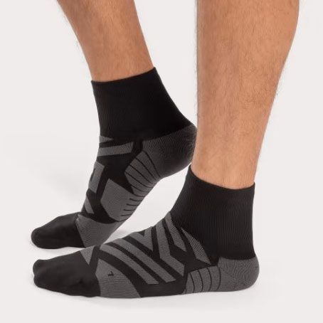 11 Best Athletic Socks for Men 2024, According to Fitness Experts