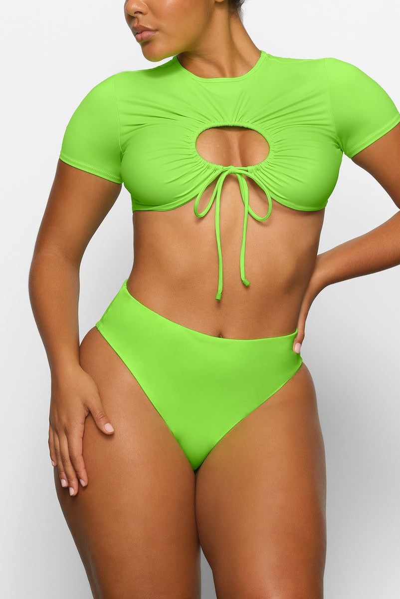 23 plus-size swimwear styles to add to the bag - 2023