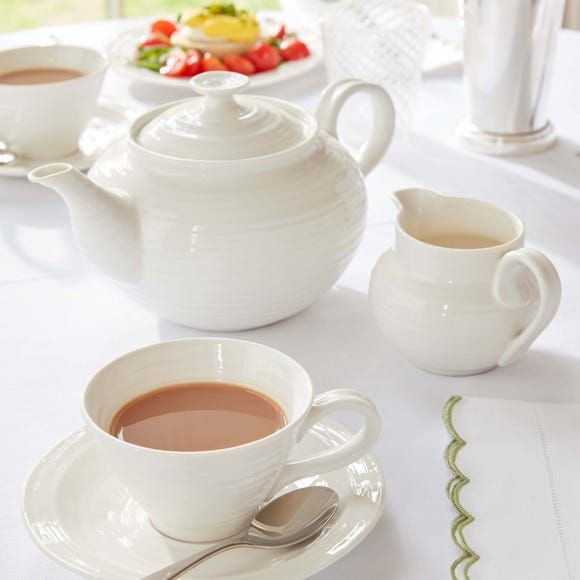 13 Best Tea Sets For Serving Afternoon Tea At Home