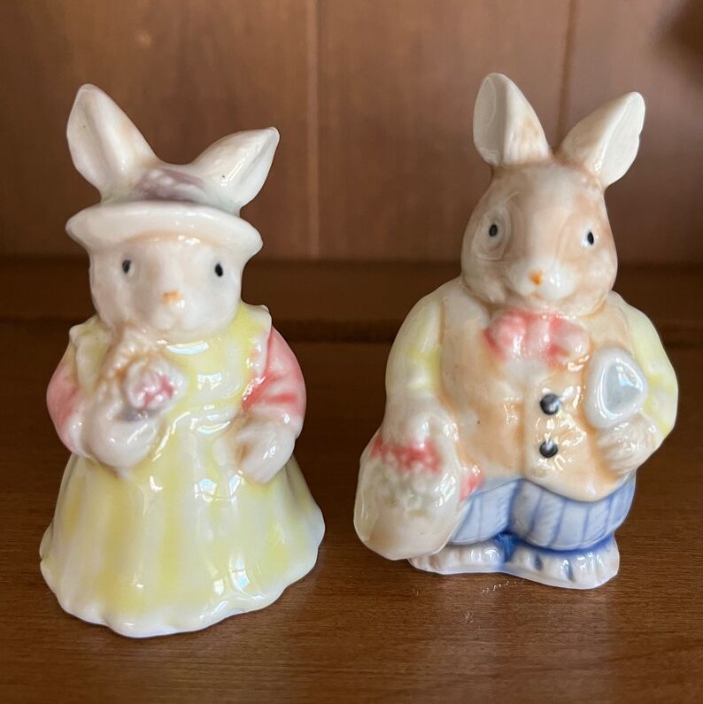 Ceramic Rabbit Couple