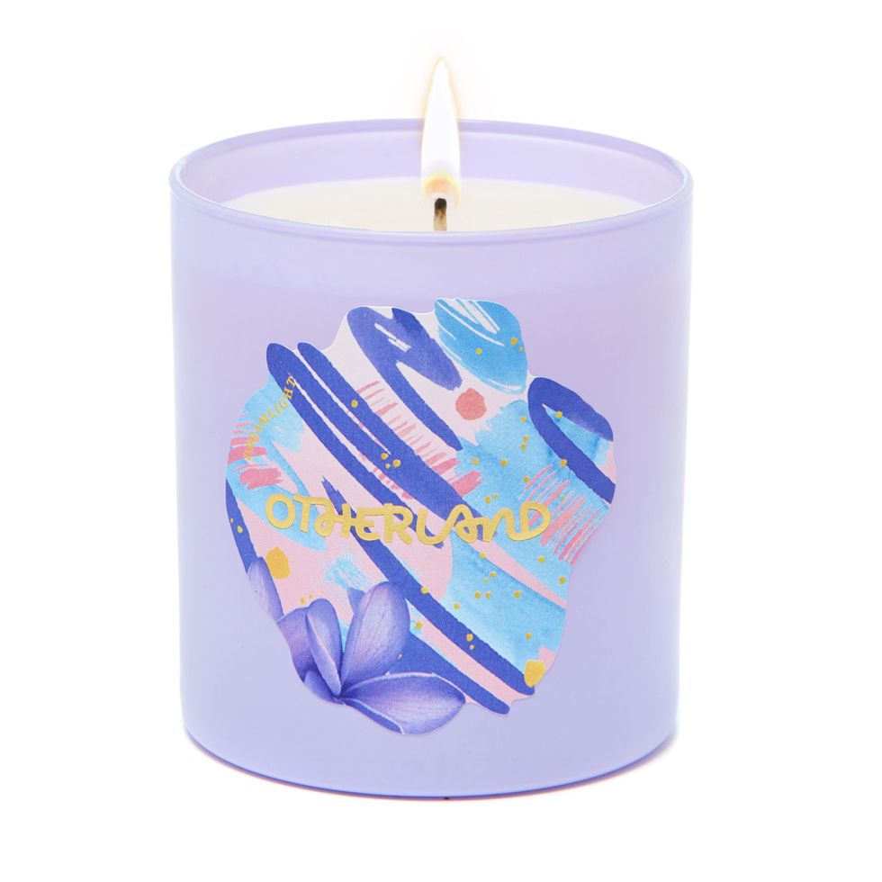 Dreamlight Carefree ’90s Scented Candle