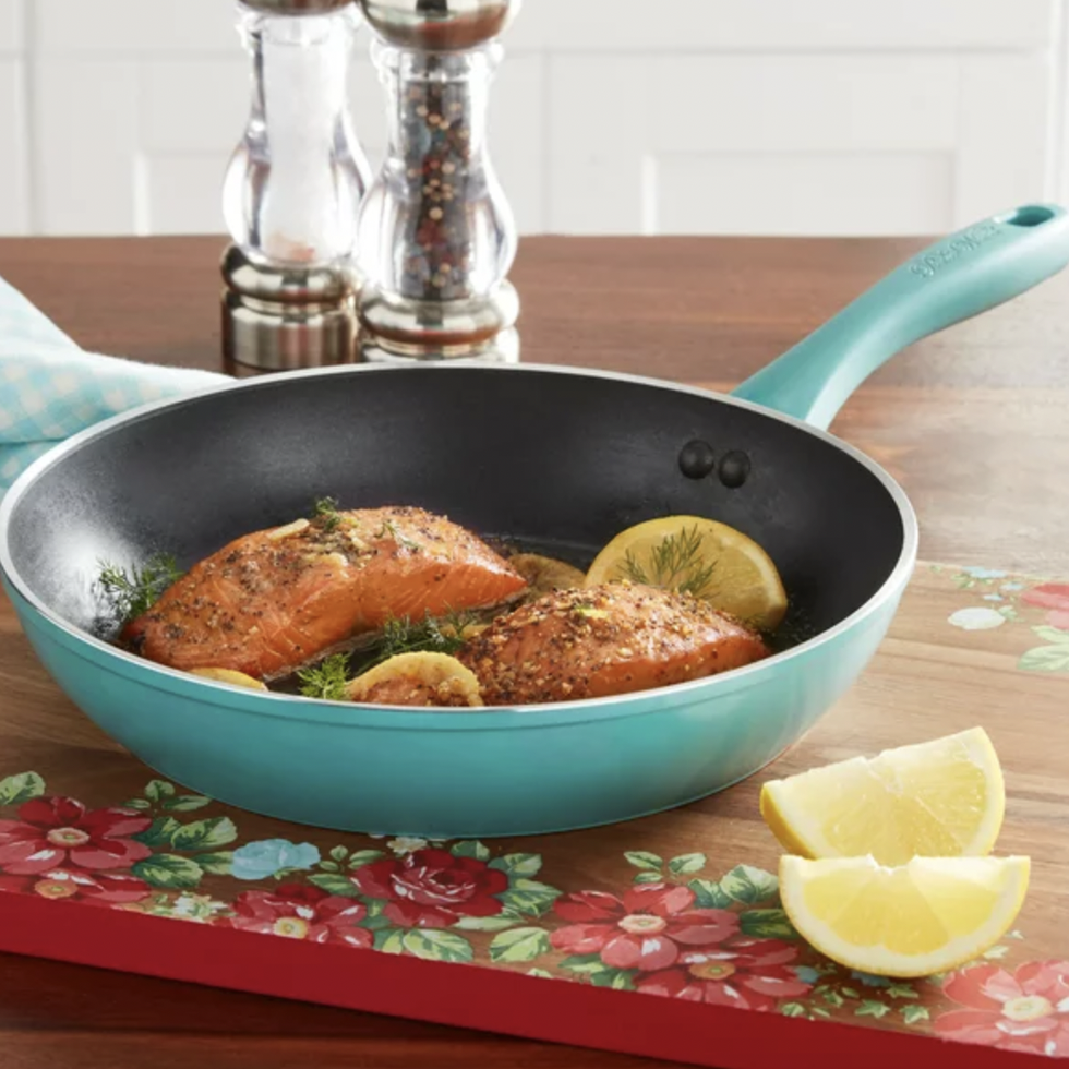 The Pioneer Woman Timeless Beauty Aluminum Frying Pan