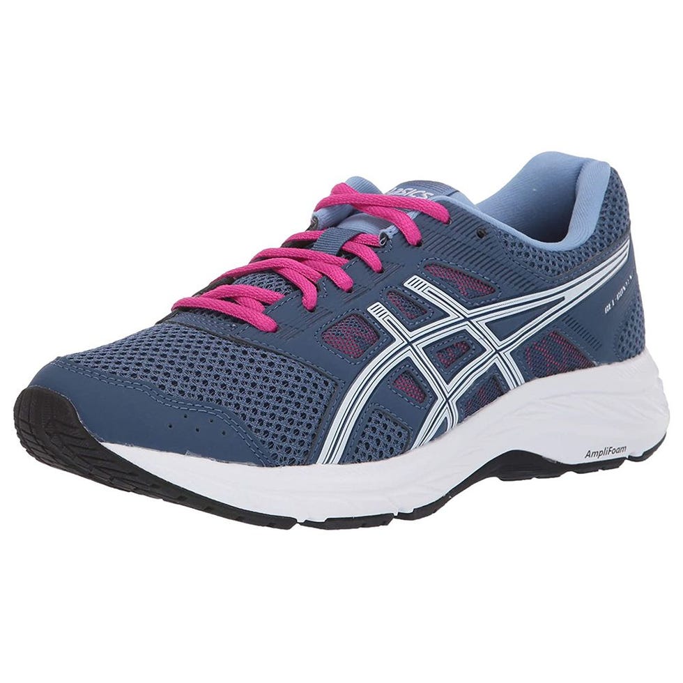 15 Best Walking Shoes For Women To Walk All Day, Per Podiatrists 15 Best Walking Shoes For Women To Walk All Day, Per Podiatrists