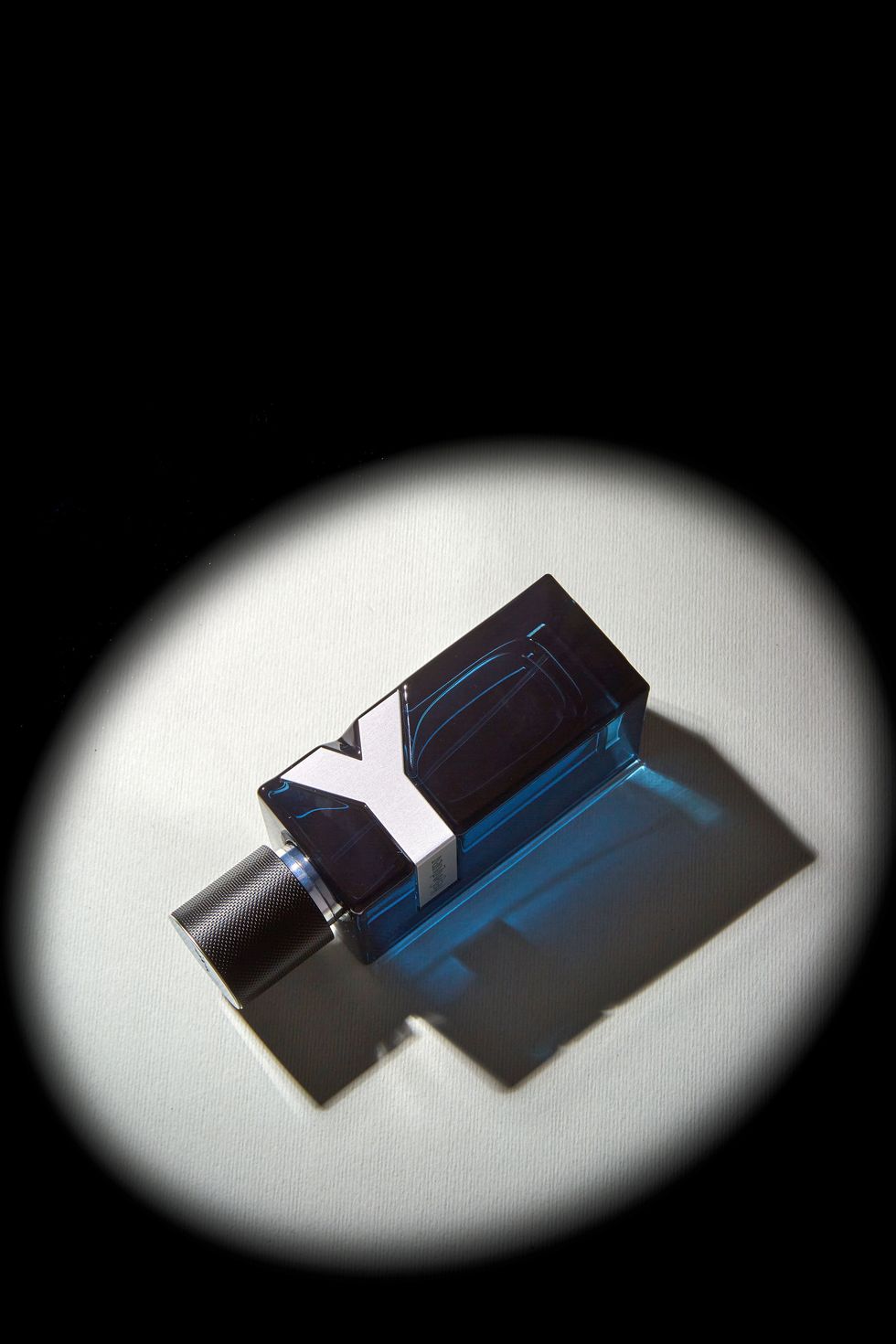 <i>Eau de parfum</i> Y Eau de Parfum Intense de Yves Saint Laurent 