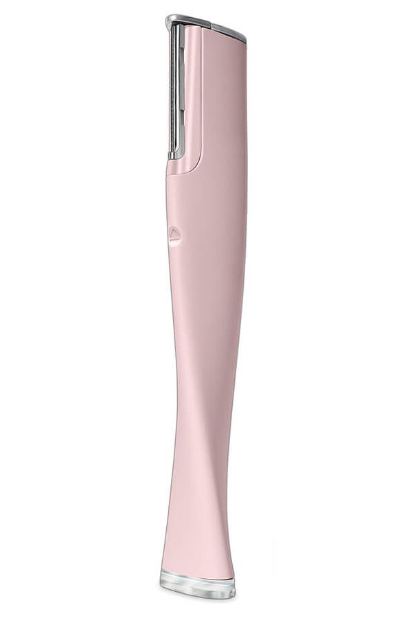 LUXE Anti-Aging Dermaplaning Exfoliation Device LUXE Anti-Aging Dermaplaning Exfoliation Device
