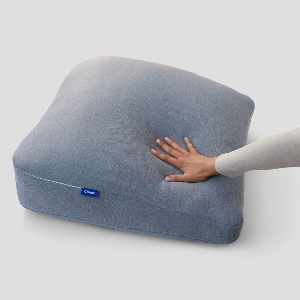 Sit up outlet support pillow