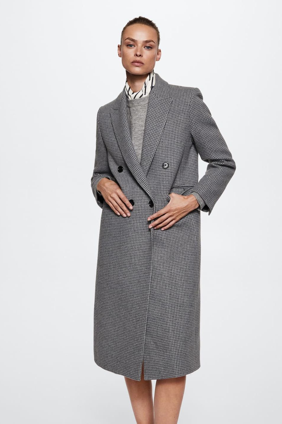 Helen Mirren wears Houndstooth coat