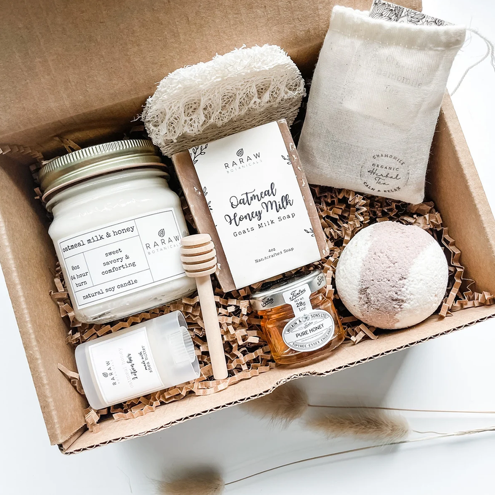 Bride to Bee Gift Box