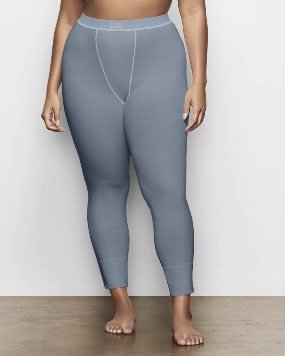 yeuG Plus Size Capri Leggings for Women-Stretchy X-Large-4X Tummy Control  High Waist Spandex Workout Black Yoga Pants(Black,Grey,X-Large)