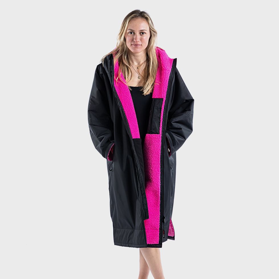 The Best Dryrobe Alternatives (Changing Robes Tested 2024
