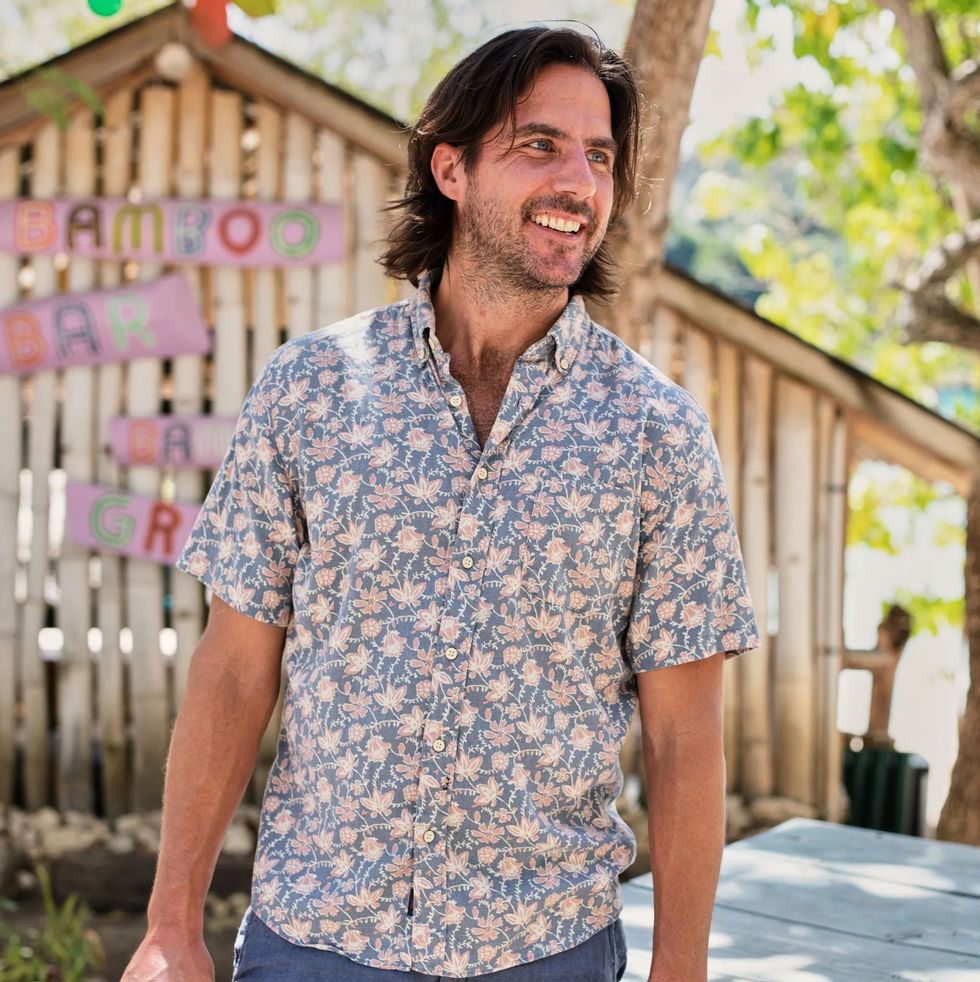 Men's Hawaiian Shirts and Casual Button Down Shirts