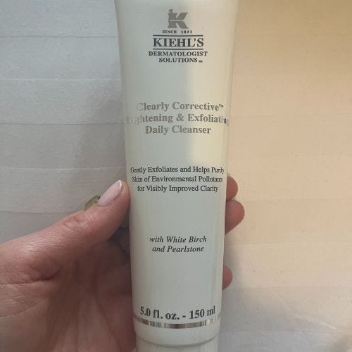 Clearly Corrective Brightening and Exfoliating Daily Cleanser Clearly Corrective Brightening and Exfoliating Daily Cleanser