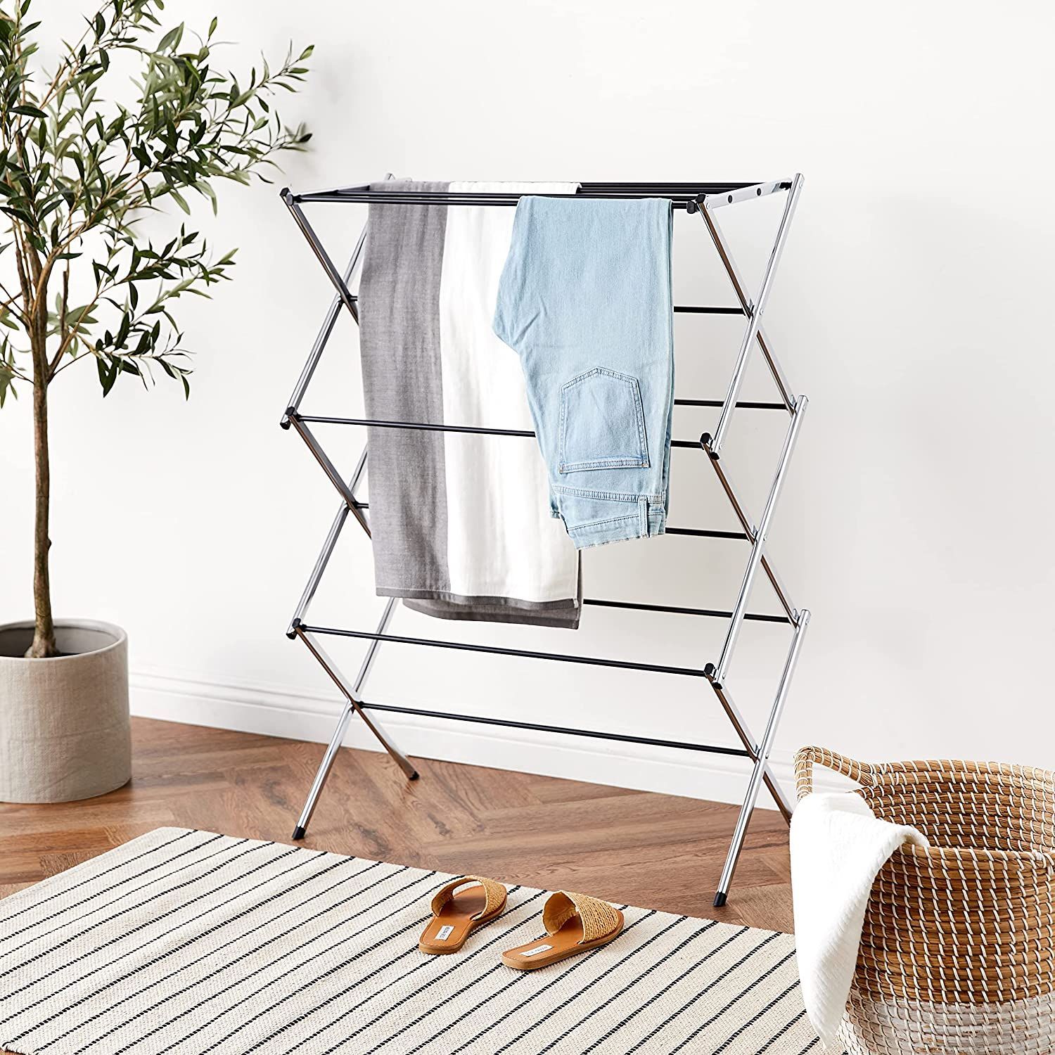 Laundry discount rack drying