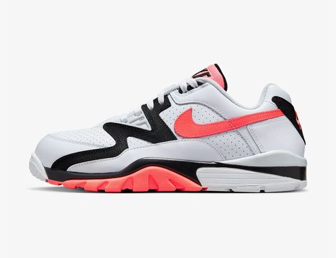 mínimo antena Cierto 10 Nike Sneakers You Can Buy Now That Capture the 1980s Vibes of 'Air'