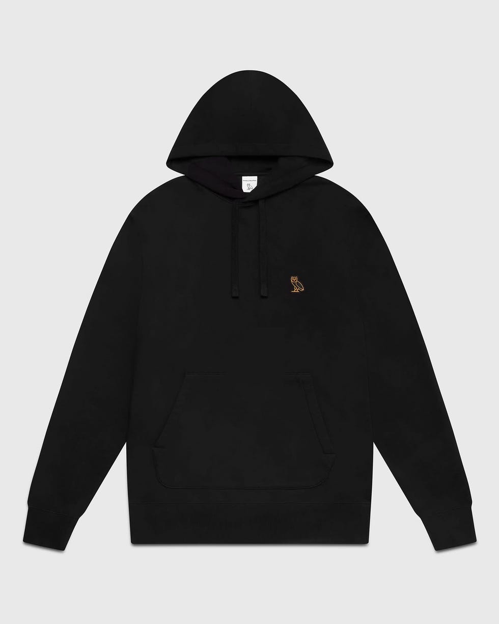 https://hips.hearstapps.com/vader-prod.s3.amazonaws.com/1680893339-damon-hoodie-black-1.jpg?crop=1xw:1xh;center,top&resize=980:*