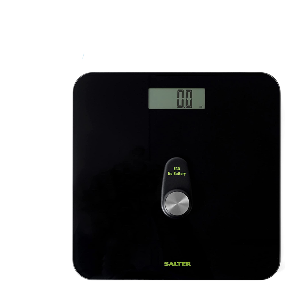 https://hips.hearstapps.com/vader-prod.s3.amazonaws.com/1681293705-best-bathroom-scales-salter-6436817f8a77b.png?crop=1xw:1xh;center,top&resize=980:*