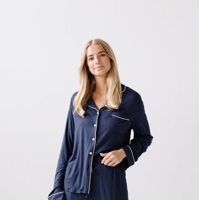 Women's Long Sleeve Bamboo Pajama Set in Stretch-Knit