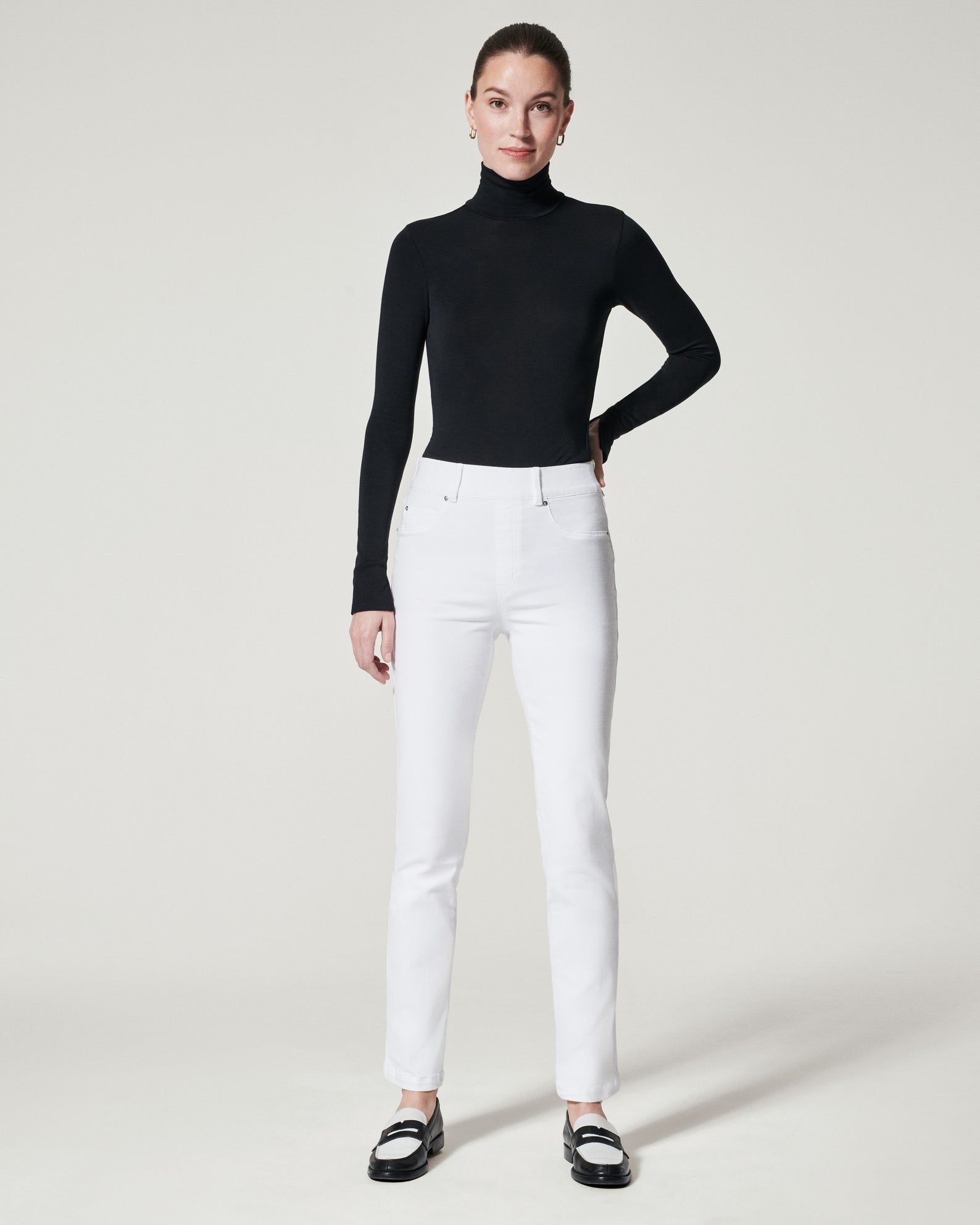 REISS Arla Seam Detail Skinny Trousers in Off White | Endource