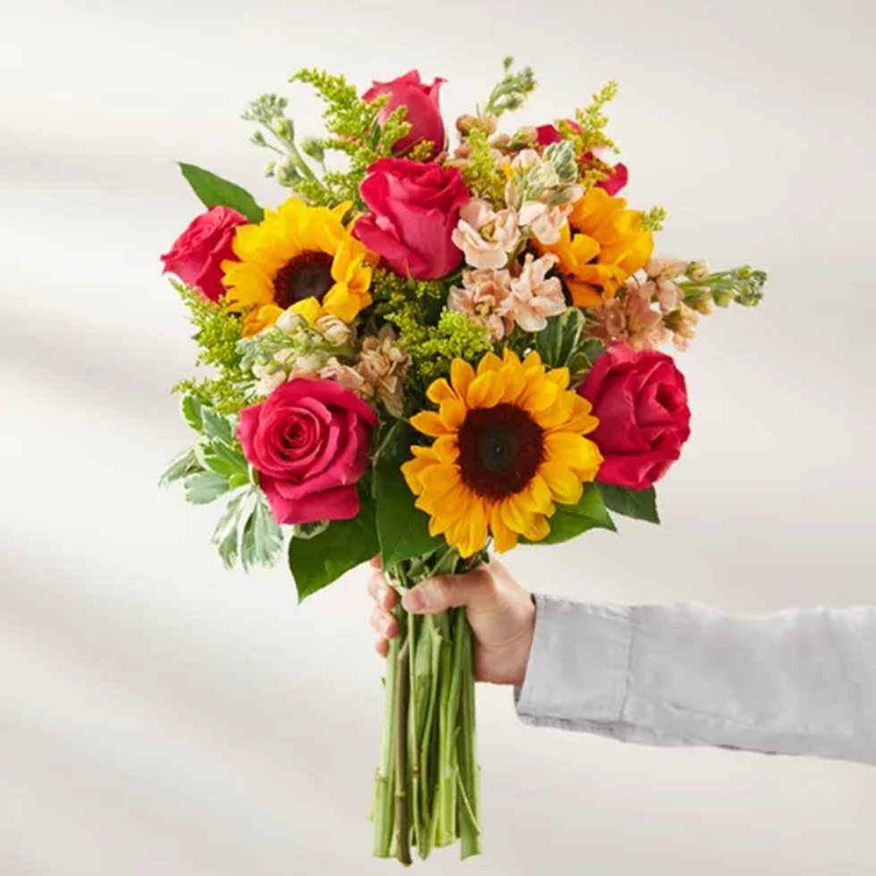 6 Best Flower-Subscription Services for 2023 - Flower-Delivery