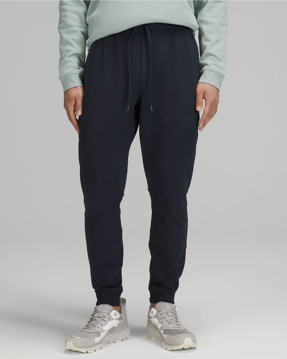 What To Wear With Lululemon Joggers