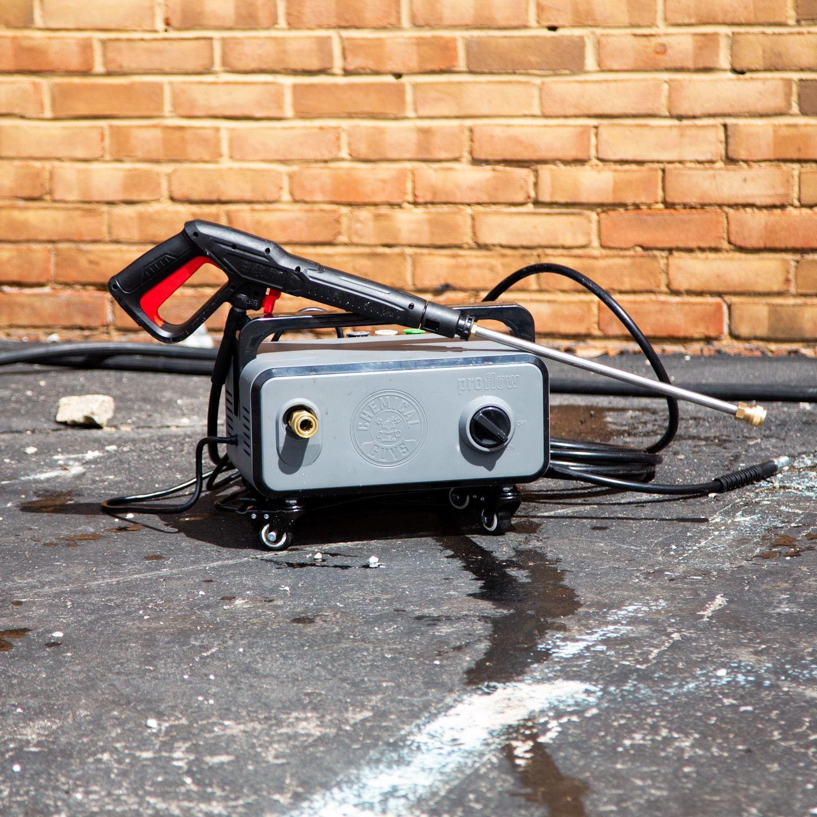 Portable electric pressure washer deals with water tank