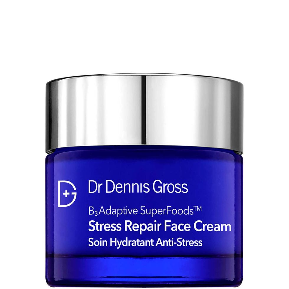 Dr. Dennis Gross Skincare B3 Conditioning Face Cream est une crème pour le visage aux superaliments qui répare le stress 