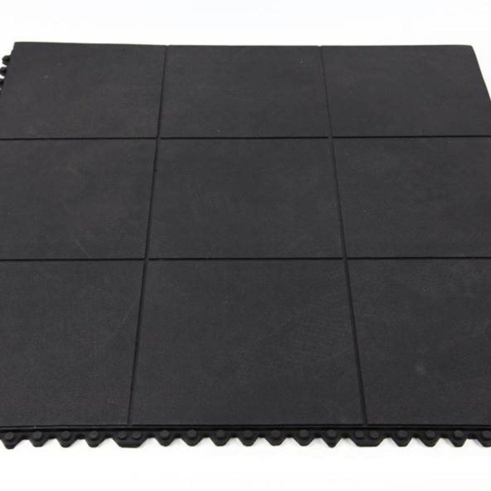 Rubber Interlocking Floor Tiles for Pro or Home Gyms. Easy To Install