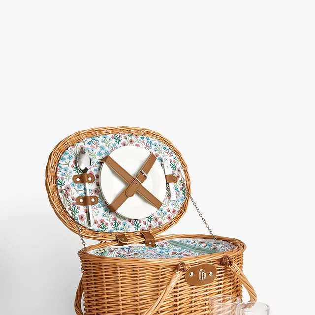 The Best Baskets and Picnic Backpacks